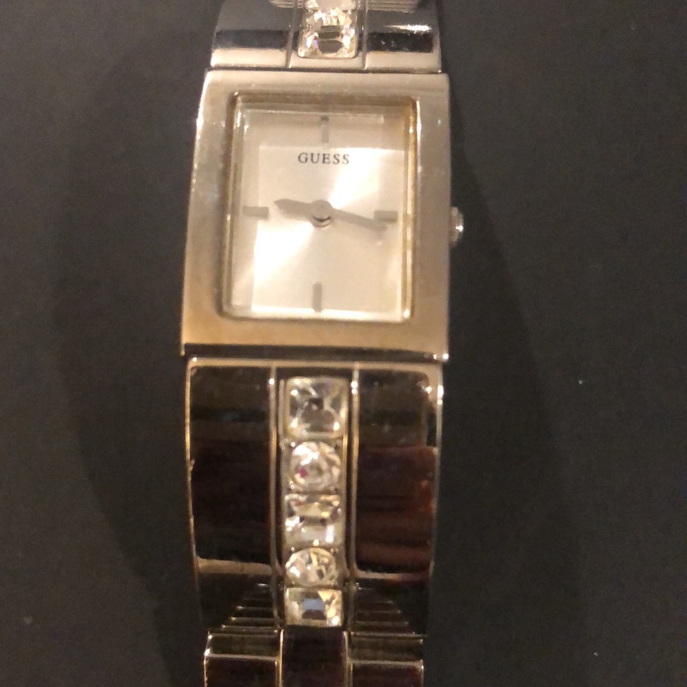 Guess Watch - Picture 4 of 5